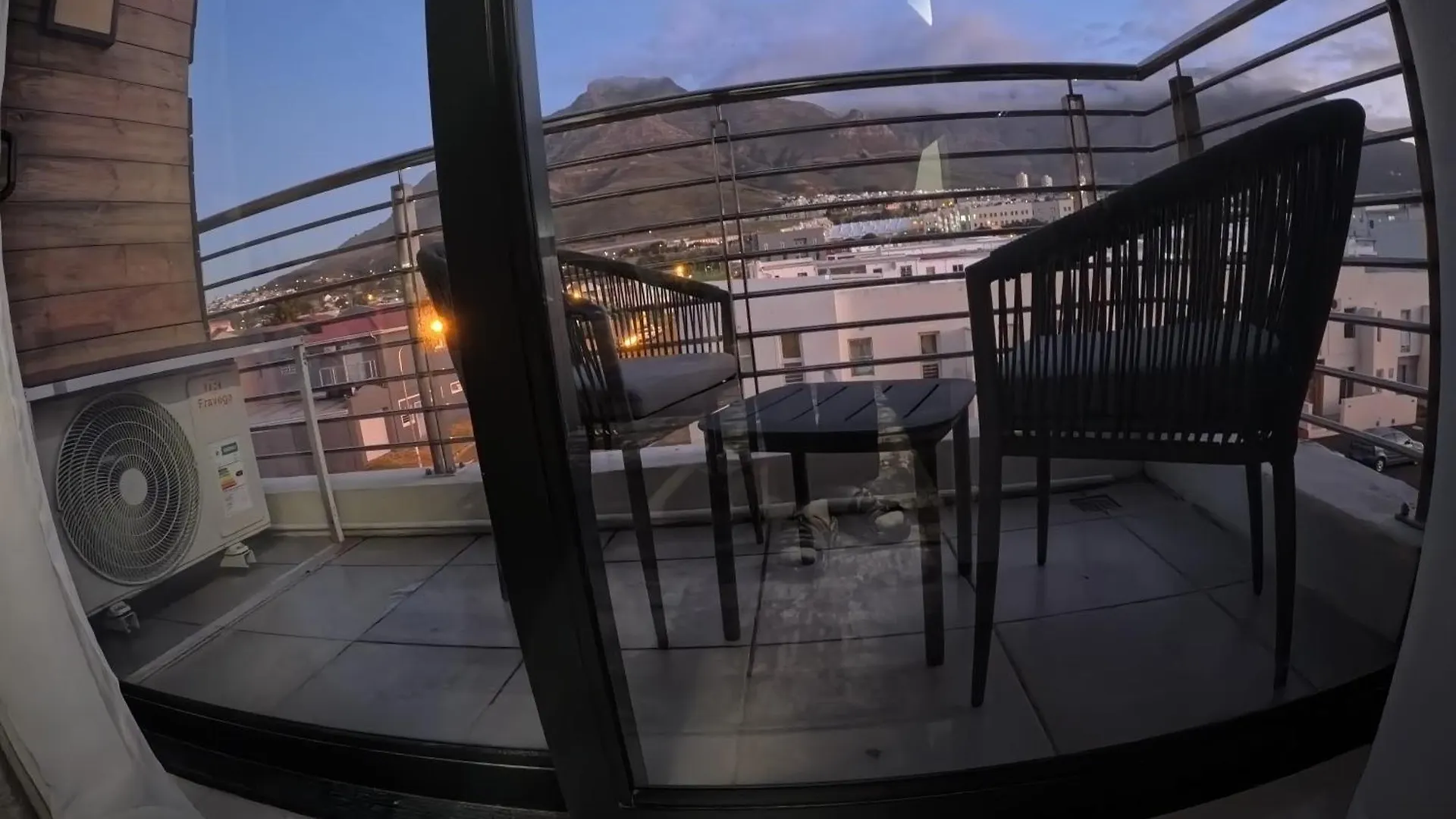 Luxury With Table Mountain View Apartment Cape Town