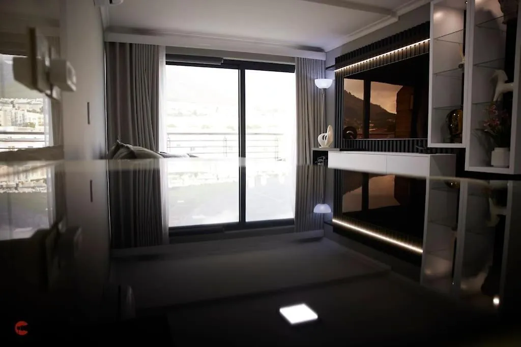 Luxury With Table Mountain View Apartment Cape Town